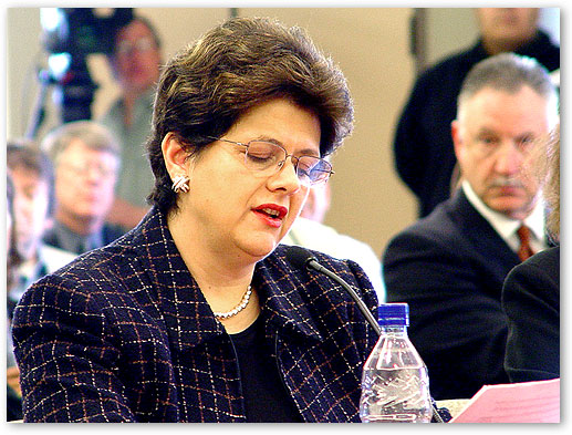 Media Bureau Chief, Ms. Donna Gregg, testifying at FCC Open Commission Meeting, Keller, Texas.